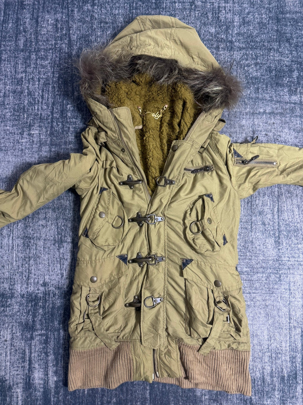 B2V - SLY KHIEV JACKET༒ vintage streetwear thrift y2k clothing by B2V_BAD2WEAR