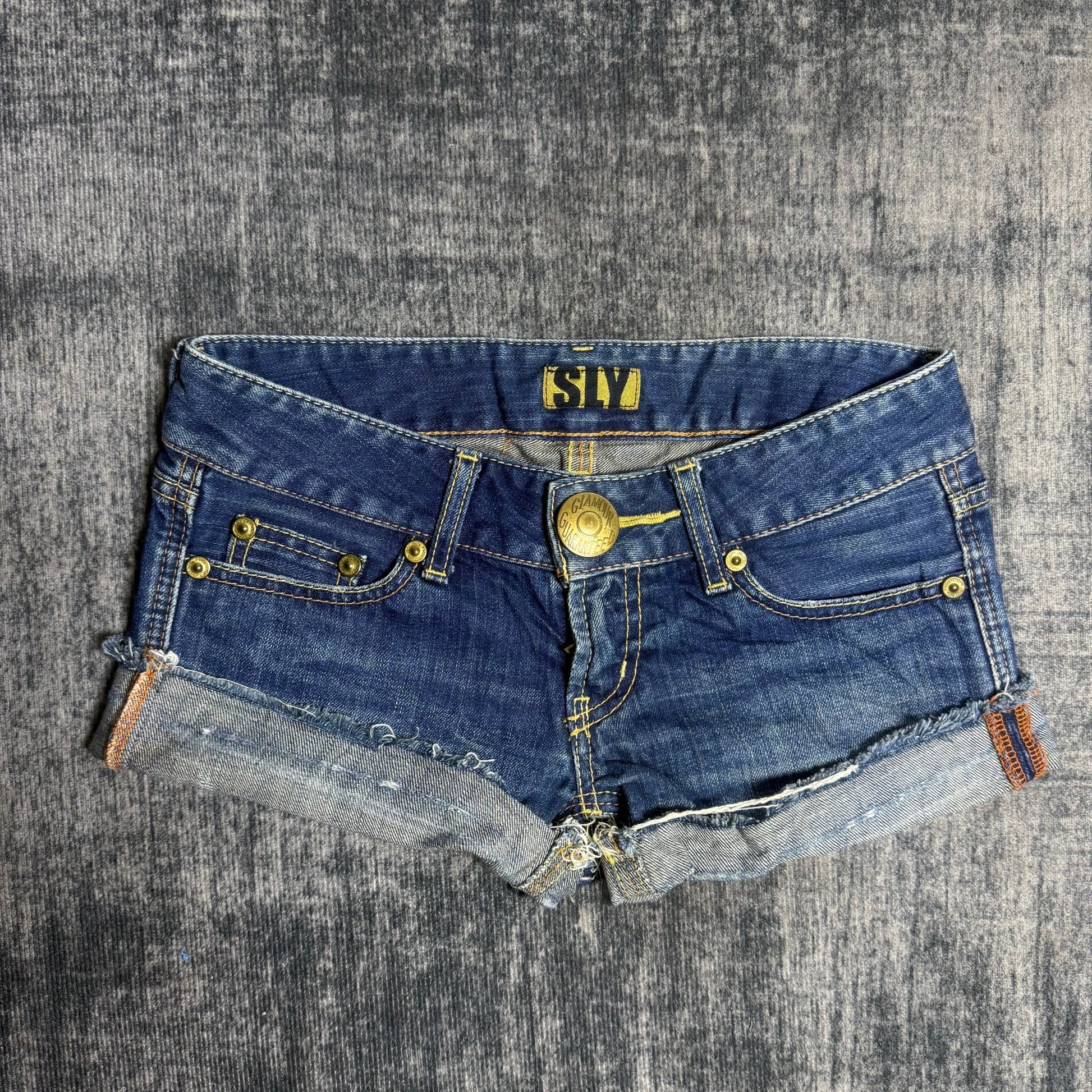 B2V - Sly SHORT༒SS18 vintage streetwear thrift y2k clothing by B2V_BAD2WEAR