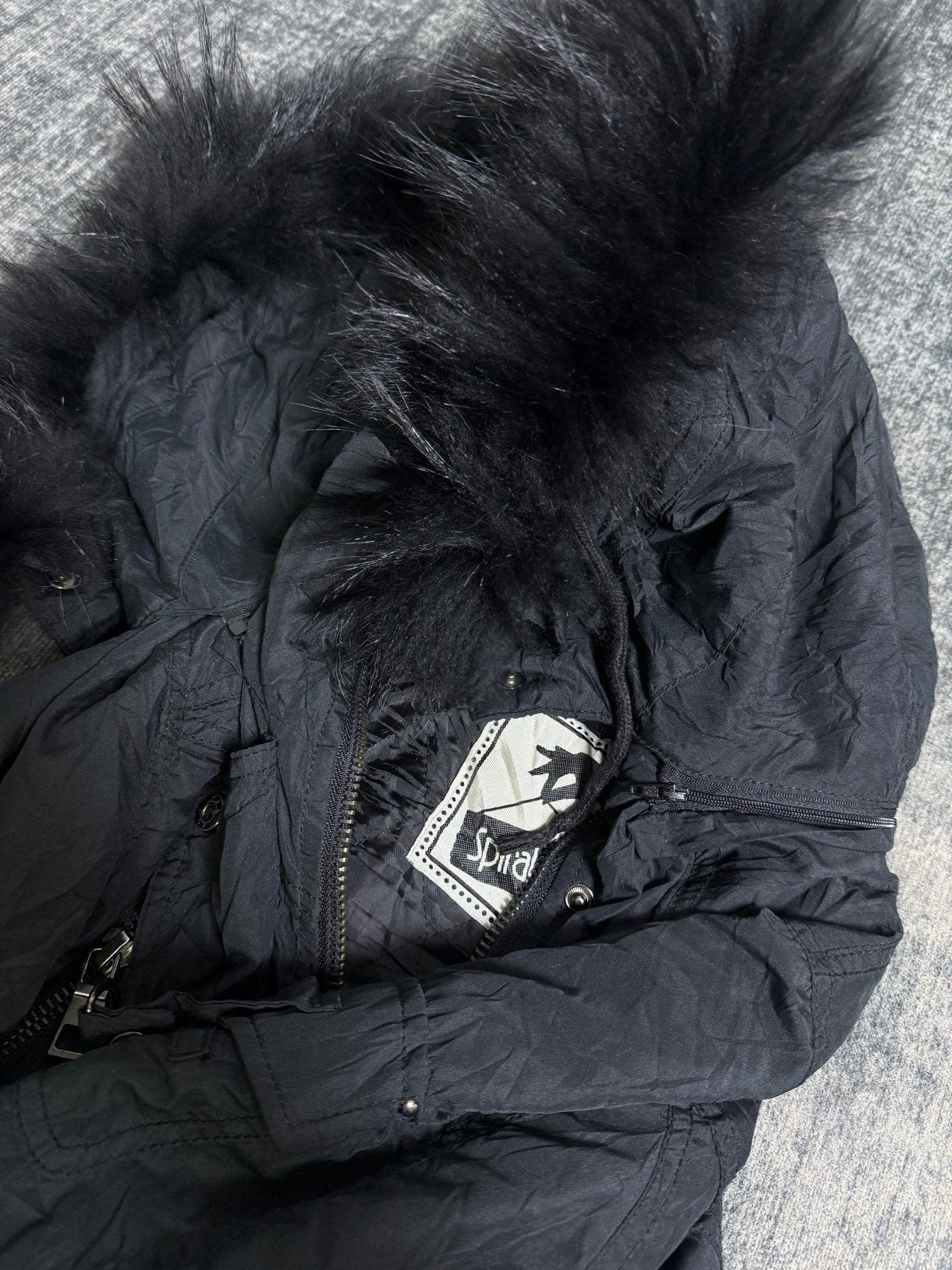 B2V - SPIRAL GIRL JACKET༒ vintage streetwear thrift y2k clothing by B2V_BAD2WEAR