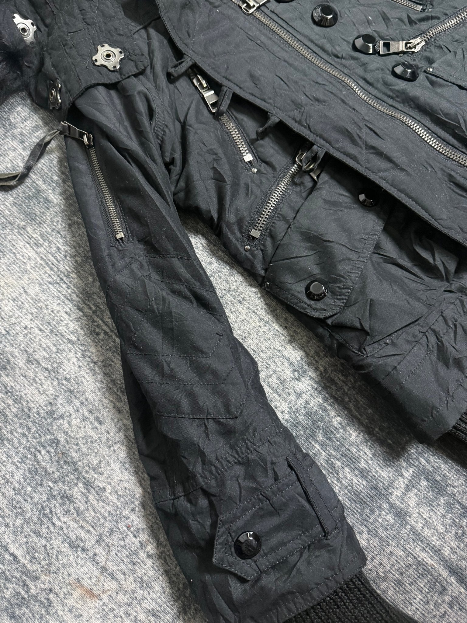 B2V - SPIRAL GIRL JACKET(3)༒ vintage streetwear thrift y2k clothing by B2V_BAD2WEAR