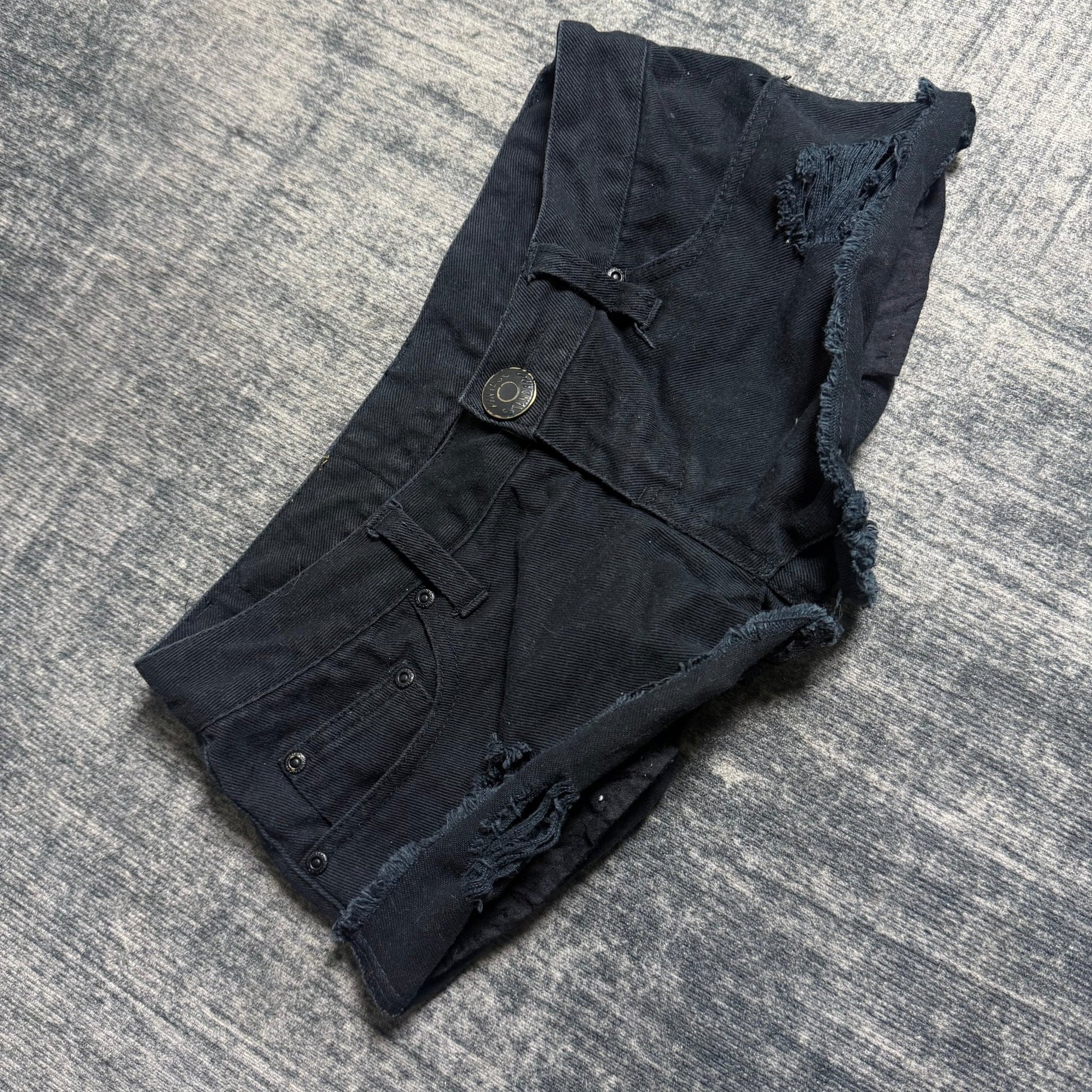 B2V - SS B SHORTS ༒ vintage streetwear thrift y2k clothing by B2V_BAD2WEAR