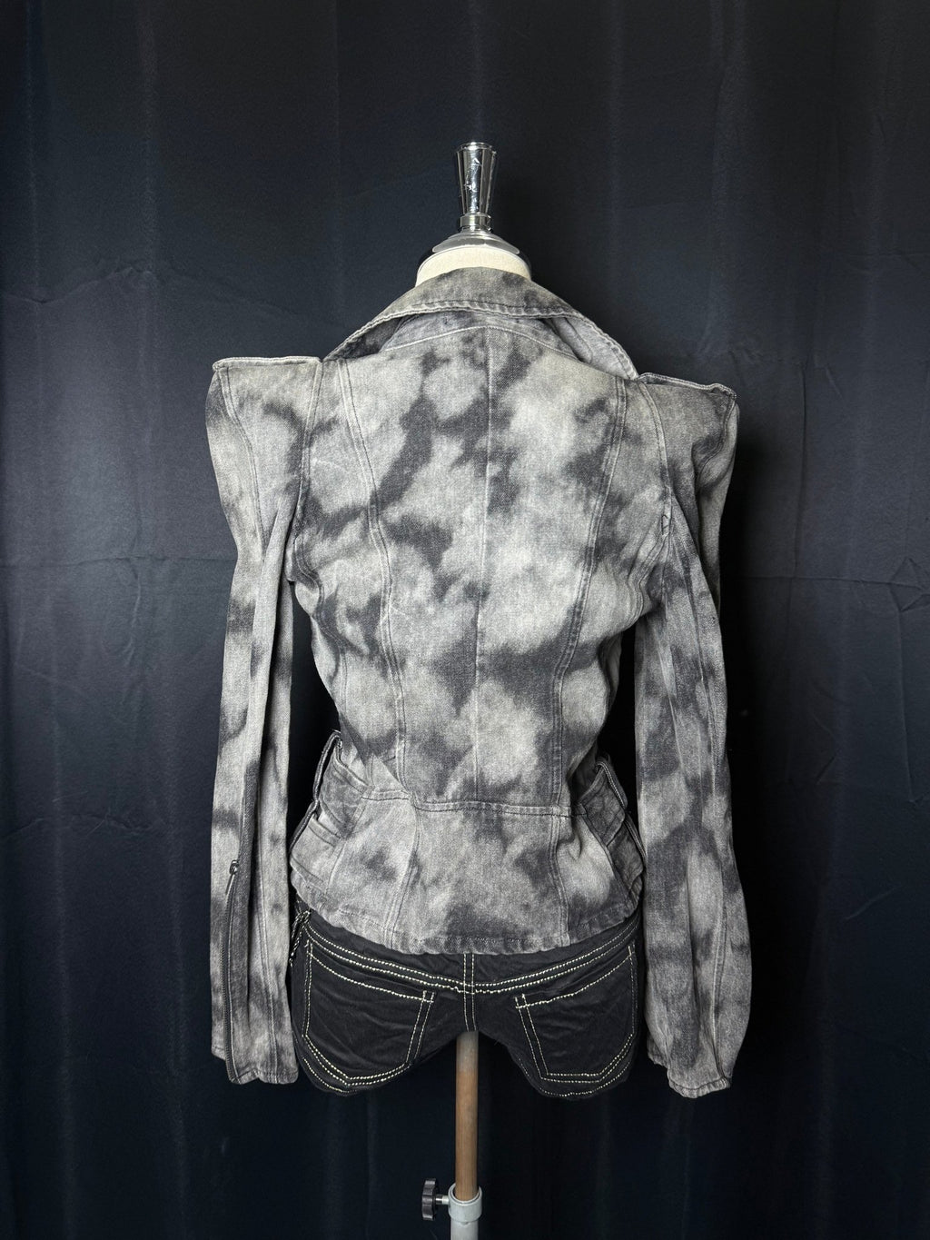 B2V - TANTI JACKET༒sold to member vintage streetwear thrift y2k clothing by B2V_BAD2WEAR