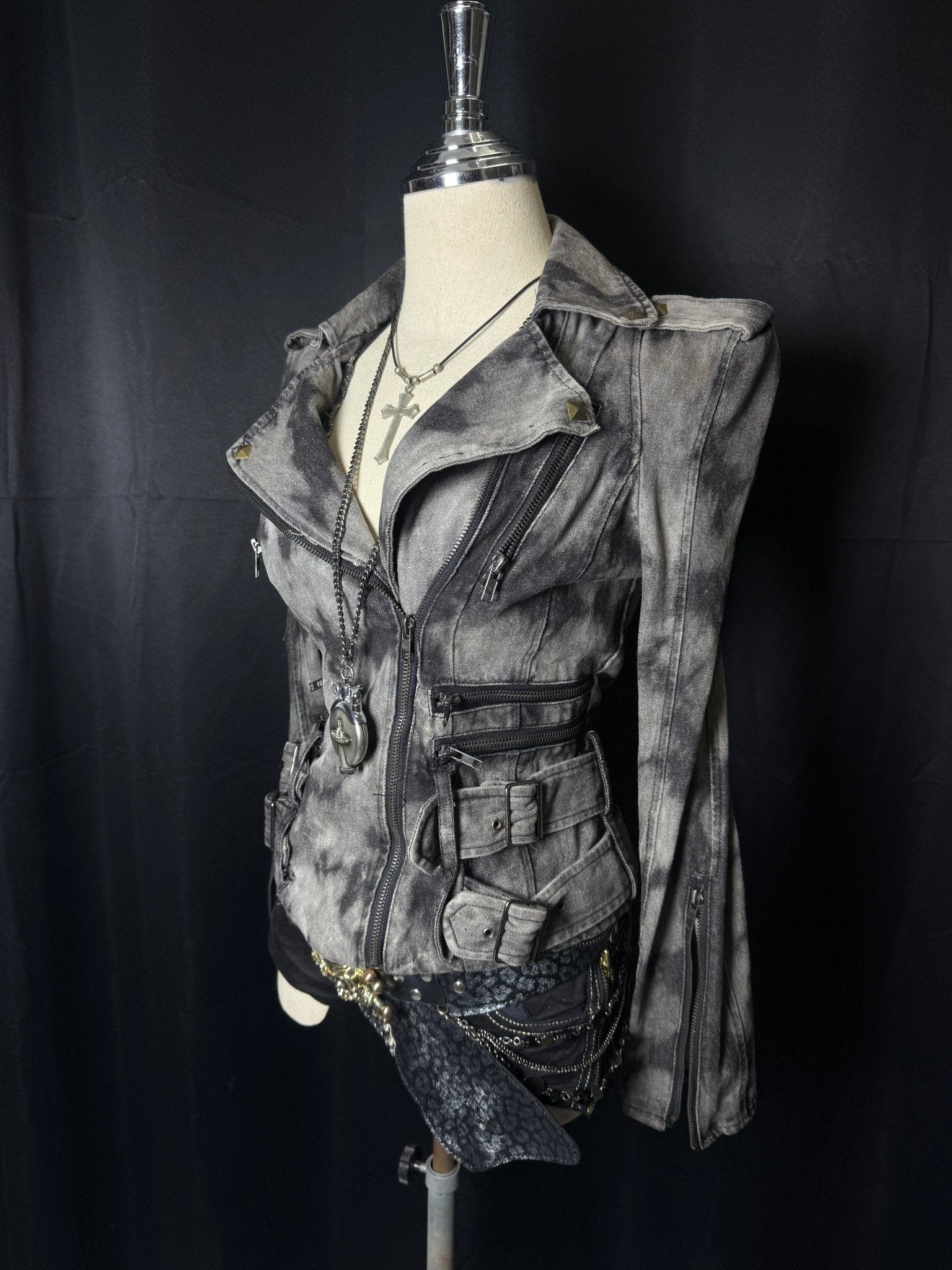 B2V - TANTI JACKET༒sold to member vintage streetwear thrift y2k clothing by B2V_BAD2WEAR
