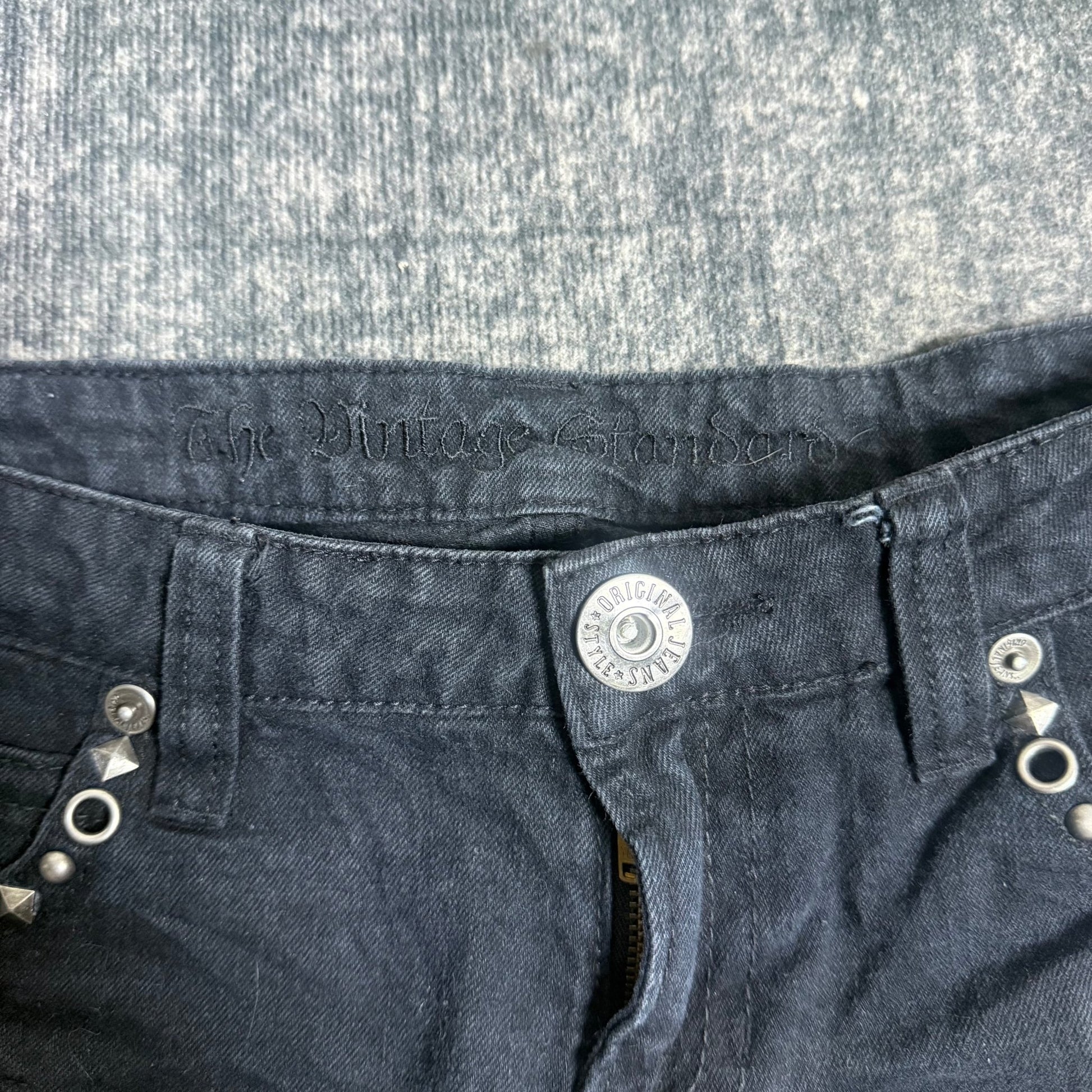 B2V - THE DINTAGE SHORT༒ vintage streetwear thrift y2k clothing by B2V_BAD2WEAR