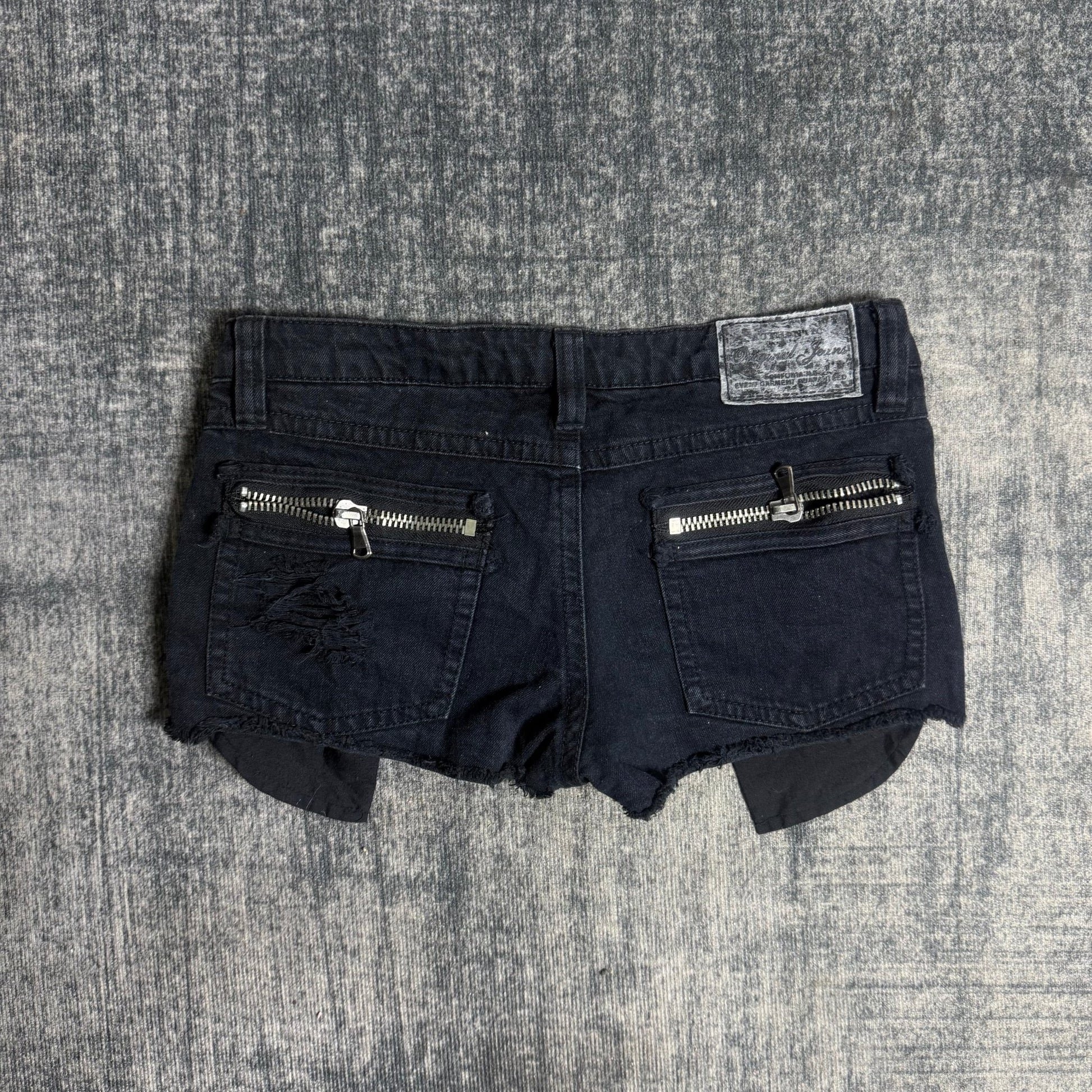 B2V - THE DINTAGE SHORT༒ vintage streetwear thrift y2k clothing by B2V_BAD2WEAR