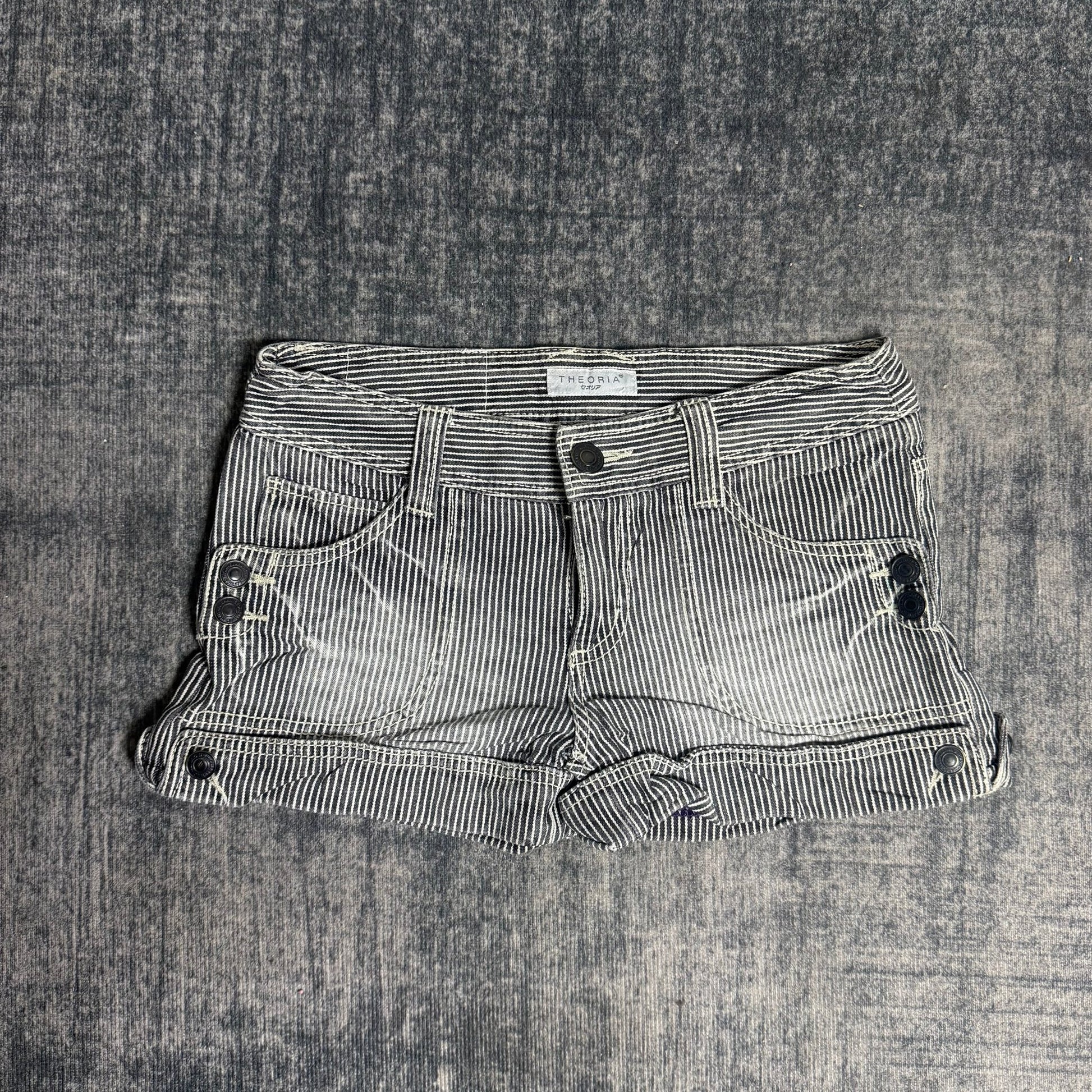 B2V - THEORIA SHORT༒SS02 vintage streetwear thrift y2k clothing by B2V_BAD2WEAR