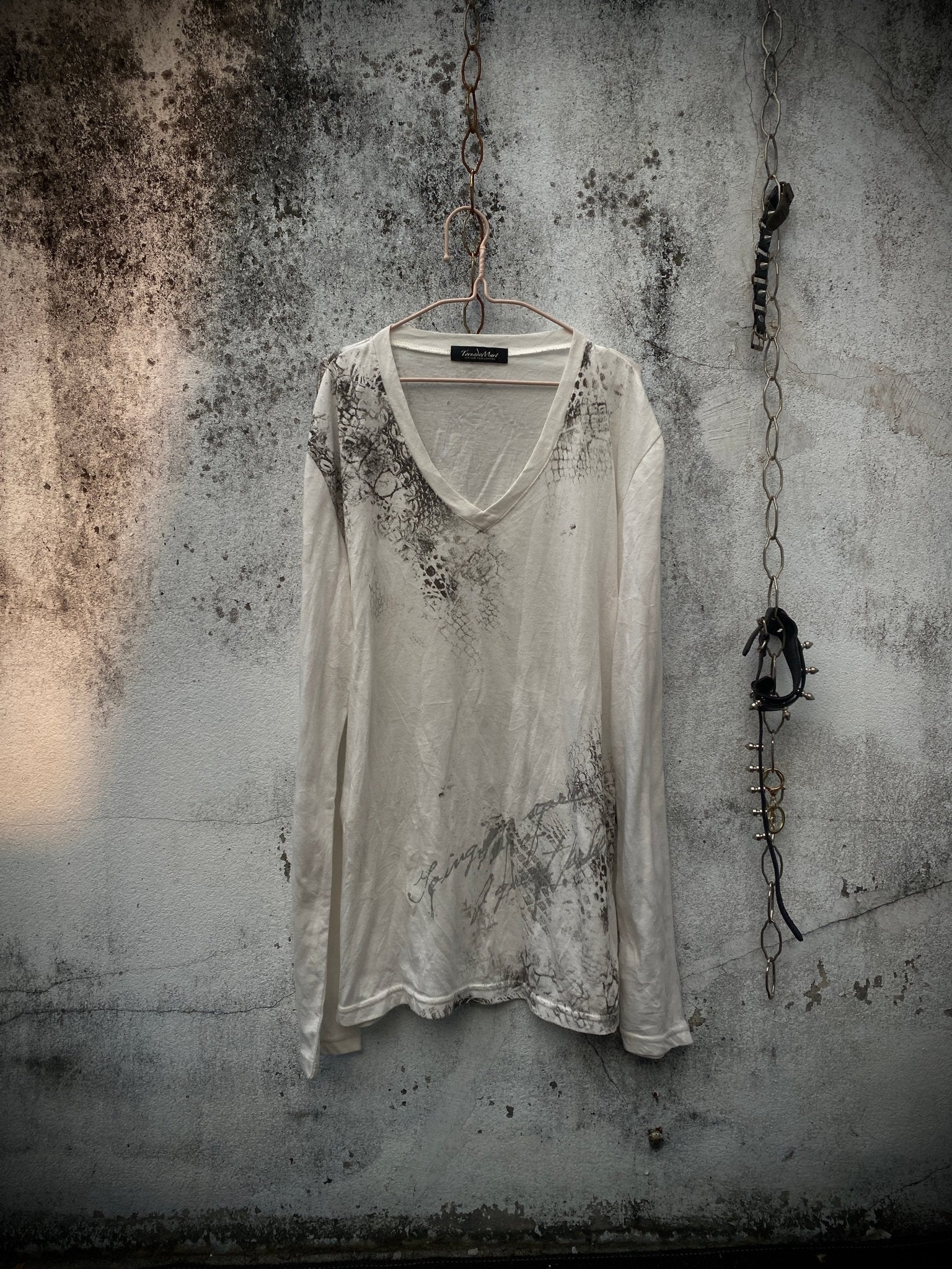 B2V - TORNADO MART - T༒ vintage streetwear thrift y2k clothing by B2V_BAD2WEAR
