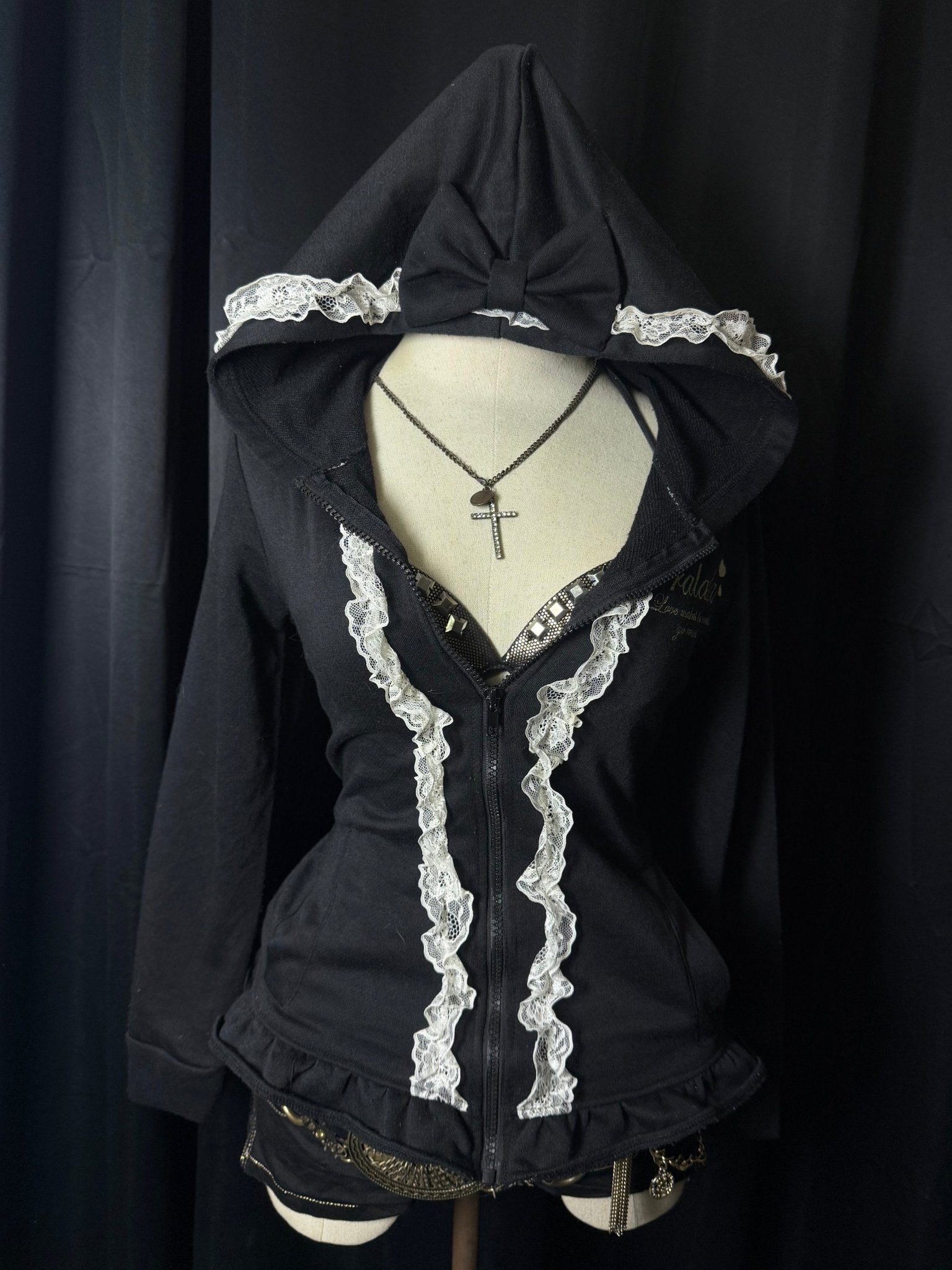 B2V - TRALALA HOODIE༒ vintage streetwear thrift y2k clothing by B2V_BAD2WEAR