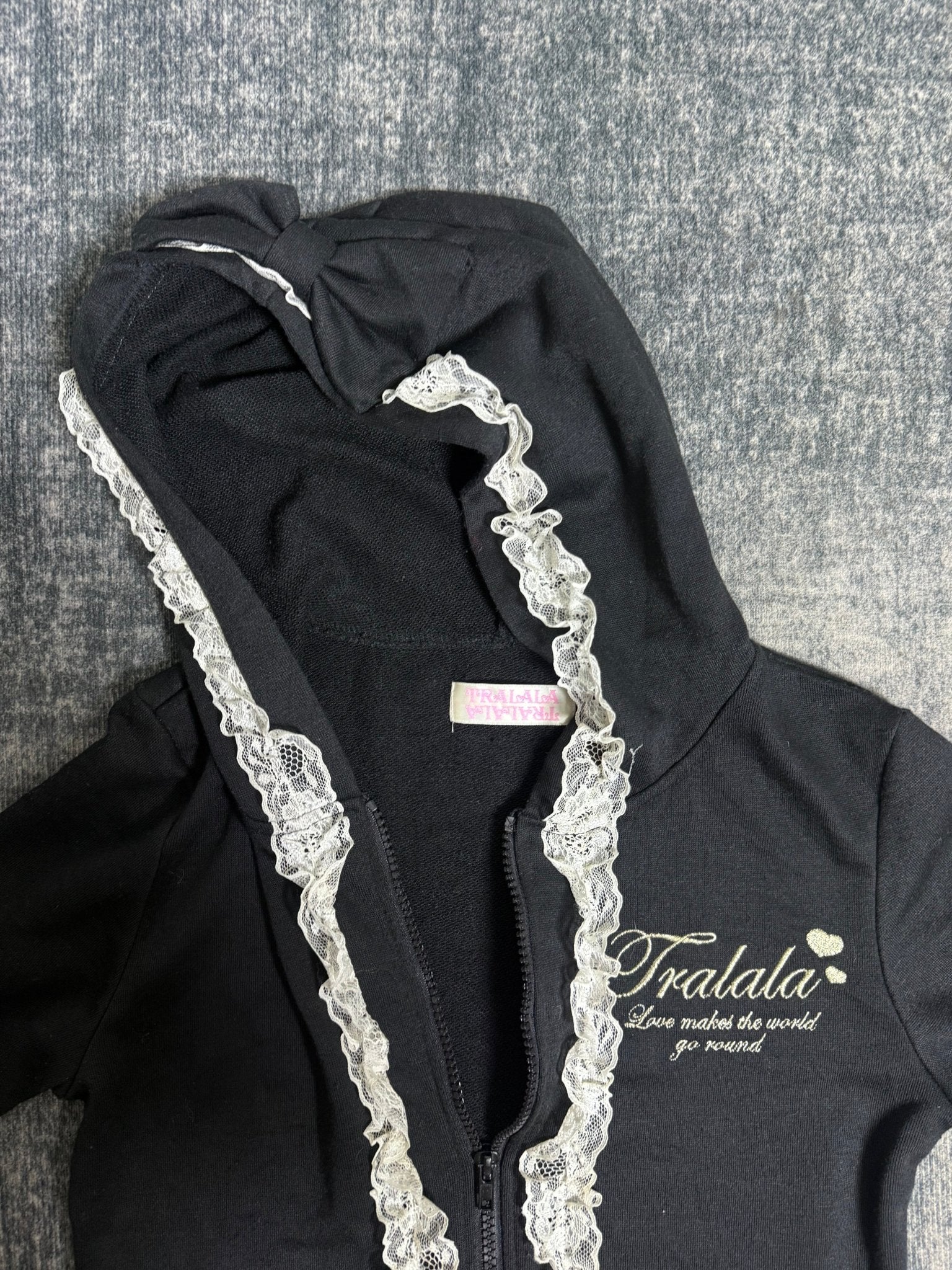 B2V - TRALALA HOODIE༒ vintage streetwear thrift y2k clothing by B2V_BAD2WEAR