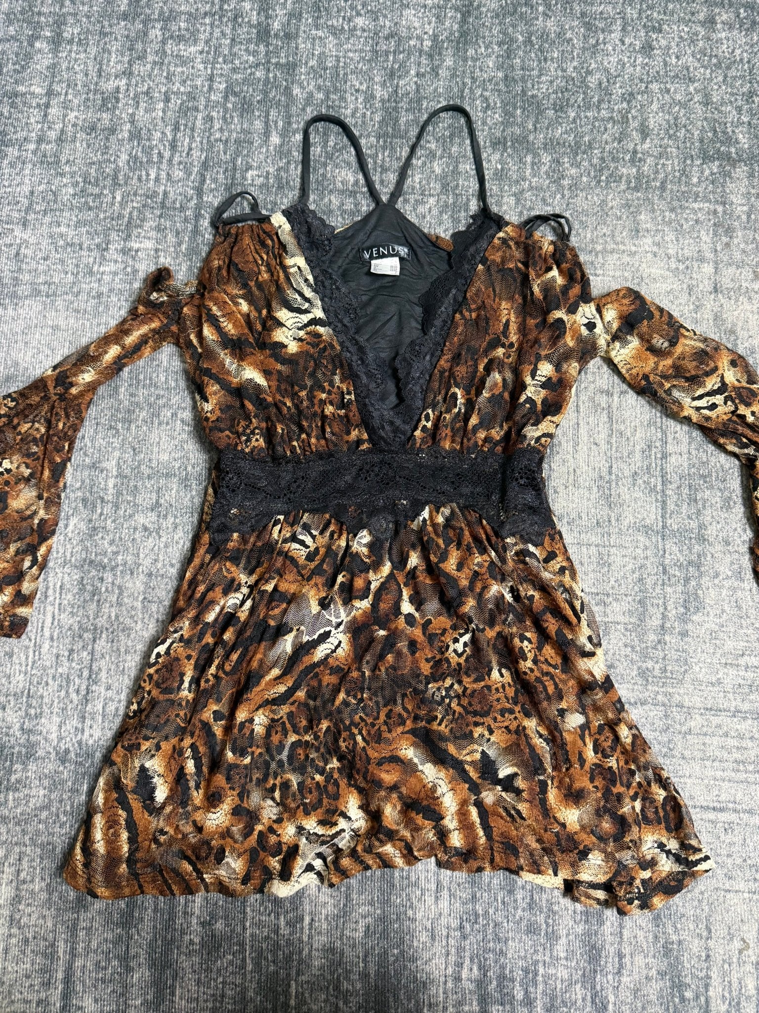 B2V - VENUS DRESS༒ vintage streetwear thrift y2k clothing by B2V_BAD2WEAR