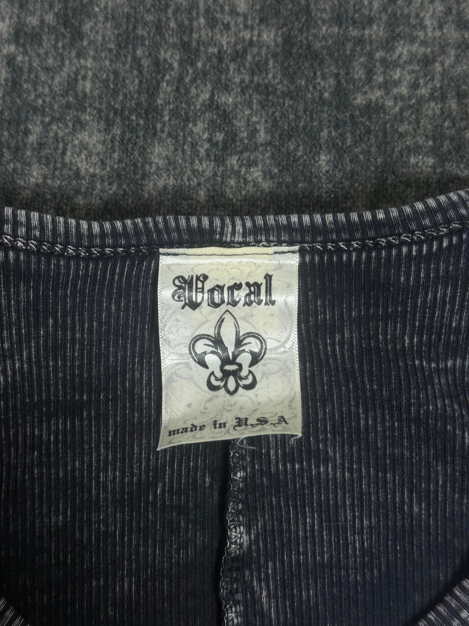 B2V - VOCAL CROSS STYLE ༒ vintage streetwear thrift y2k clothing by B2V_BAD2WEAR