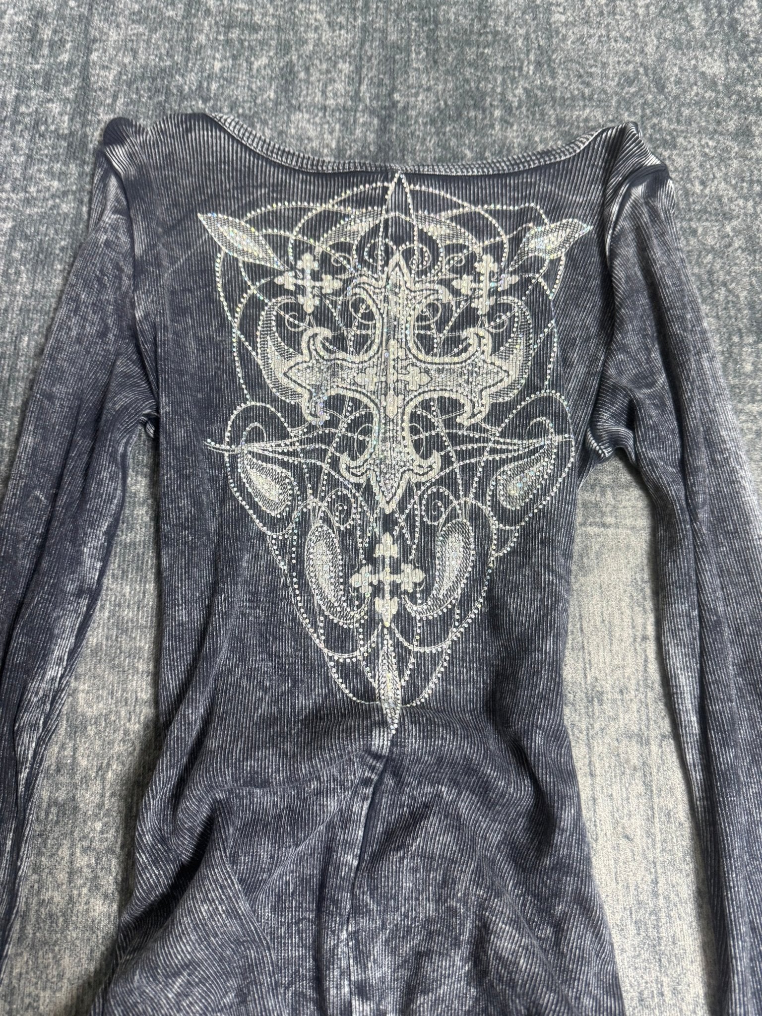 B2V - VOCAL CROSS STYLE ༒ vintage streetwear thrift y2k clothing by B2V_BAD2WEAR