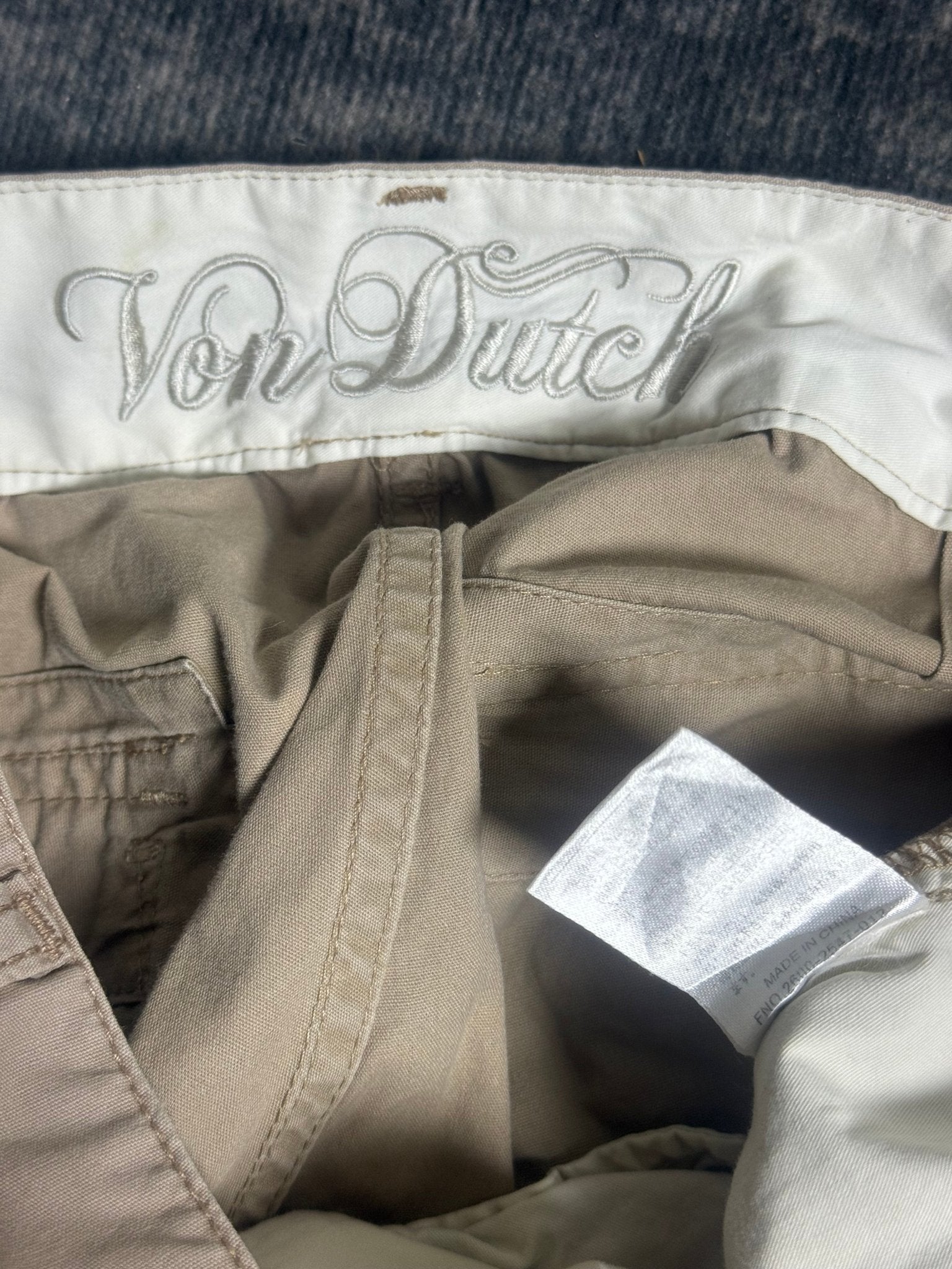B2V - VON DUTCH CARGO PANT ༒ vintage streetwear thrift y2k clothing by B2V_BAD2WEAR