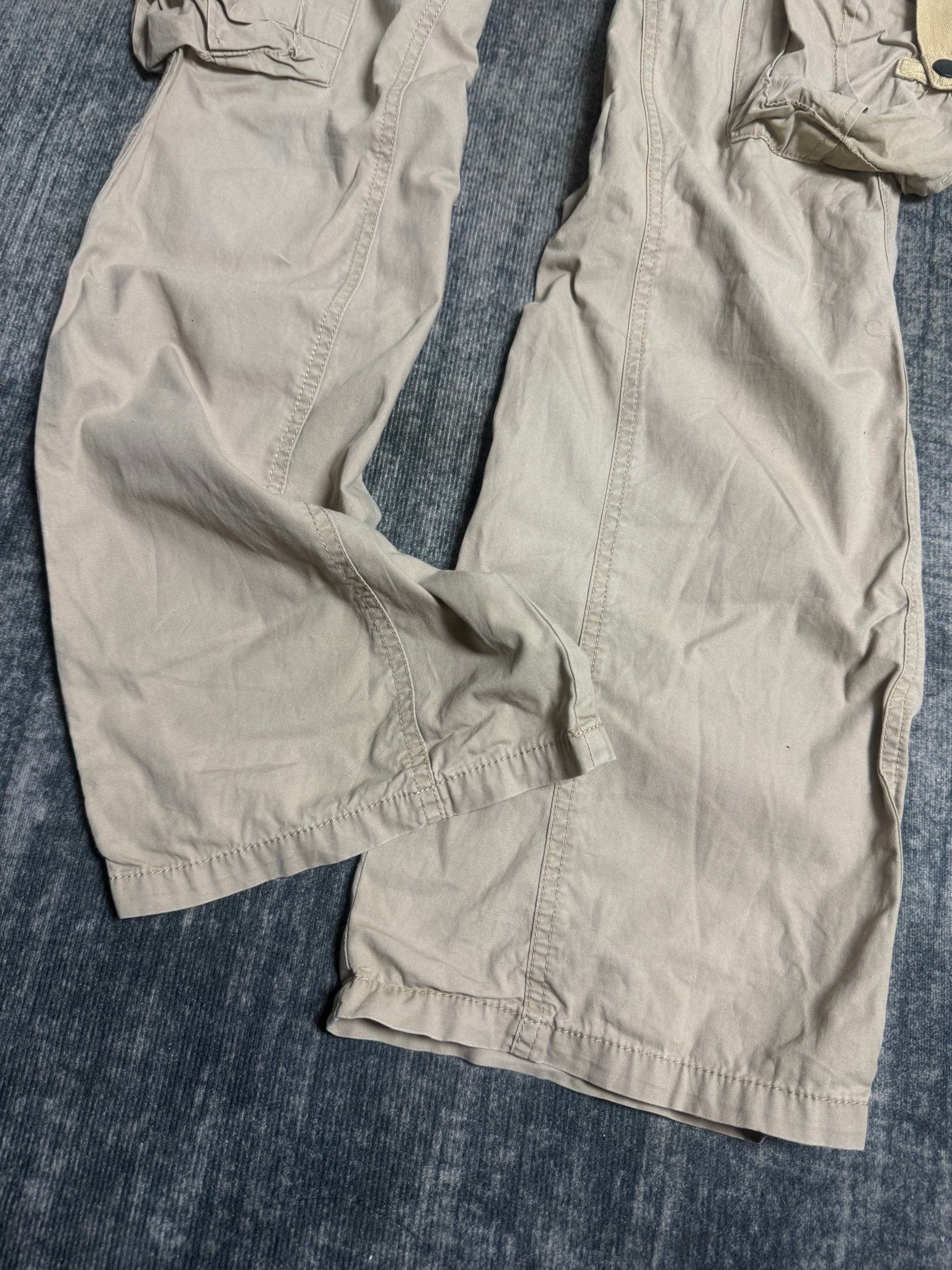 B2V - VON DUTCH CARGO PANT ༒ vintage streetwear thrift y2k clothing by B2V_BAD2WEAR