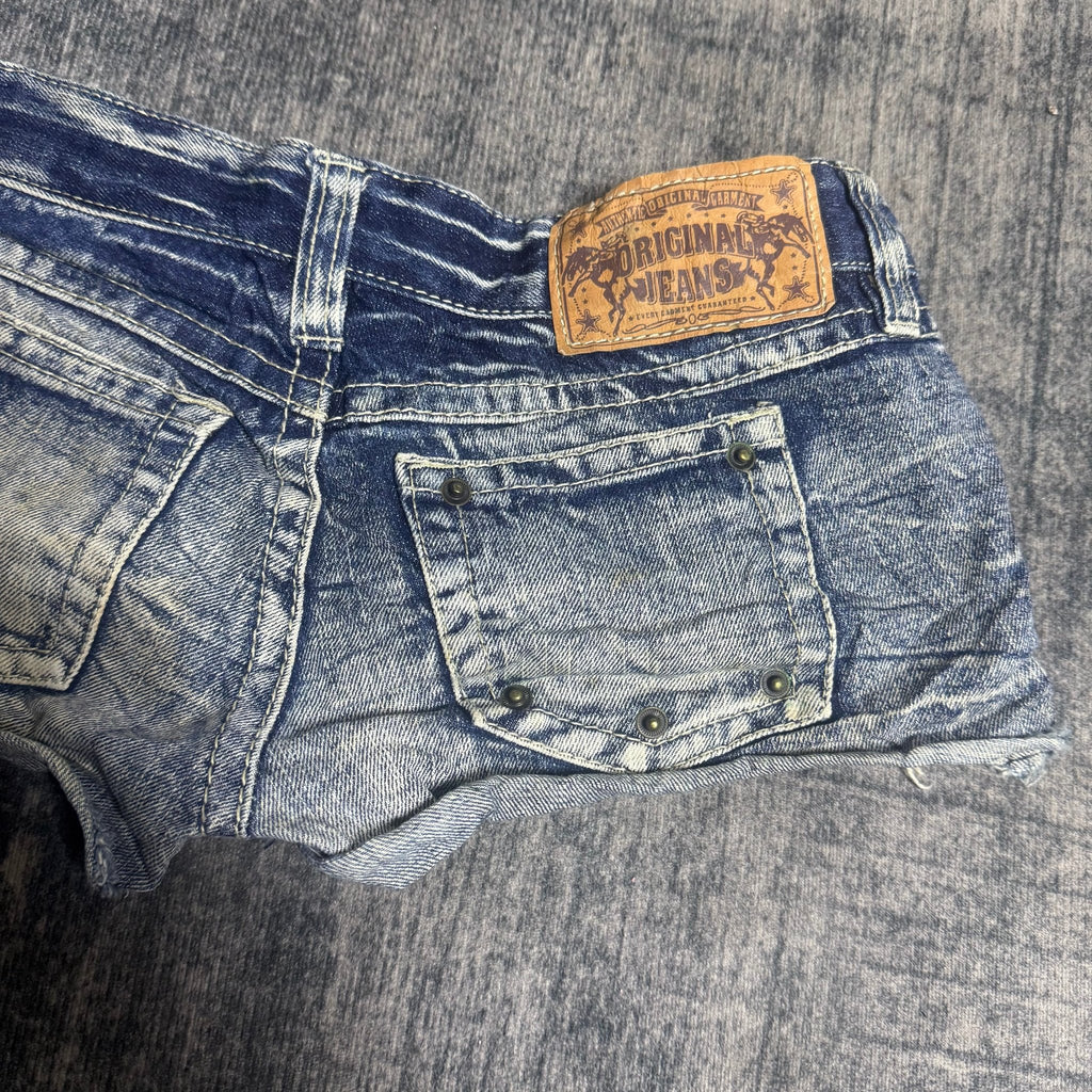 B2V - VTG STANDARD SHORT༒SS01 vintage streetwear thrift y2k clothing by B2V_BAD2WEAR