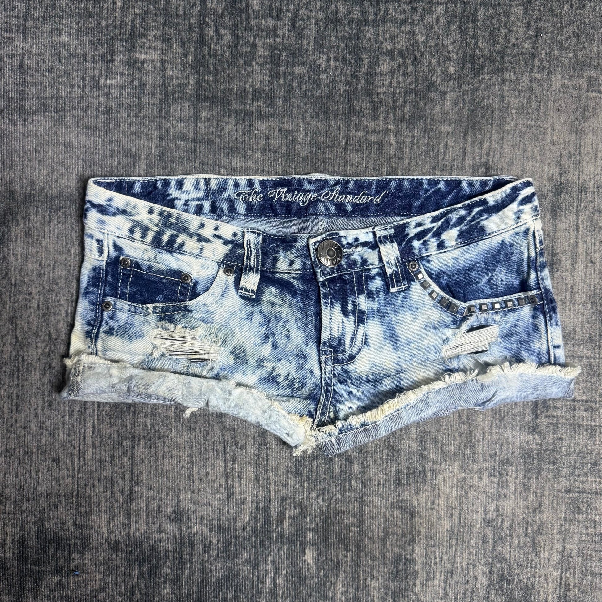 B2V - VTG STANDARD SHORT༒SS16 vintage streetwear thrift y2k clothing by B2V_BAD2WEAR