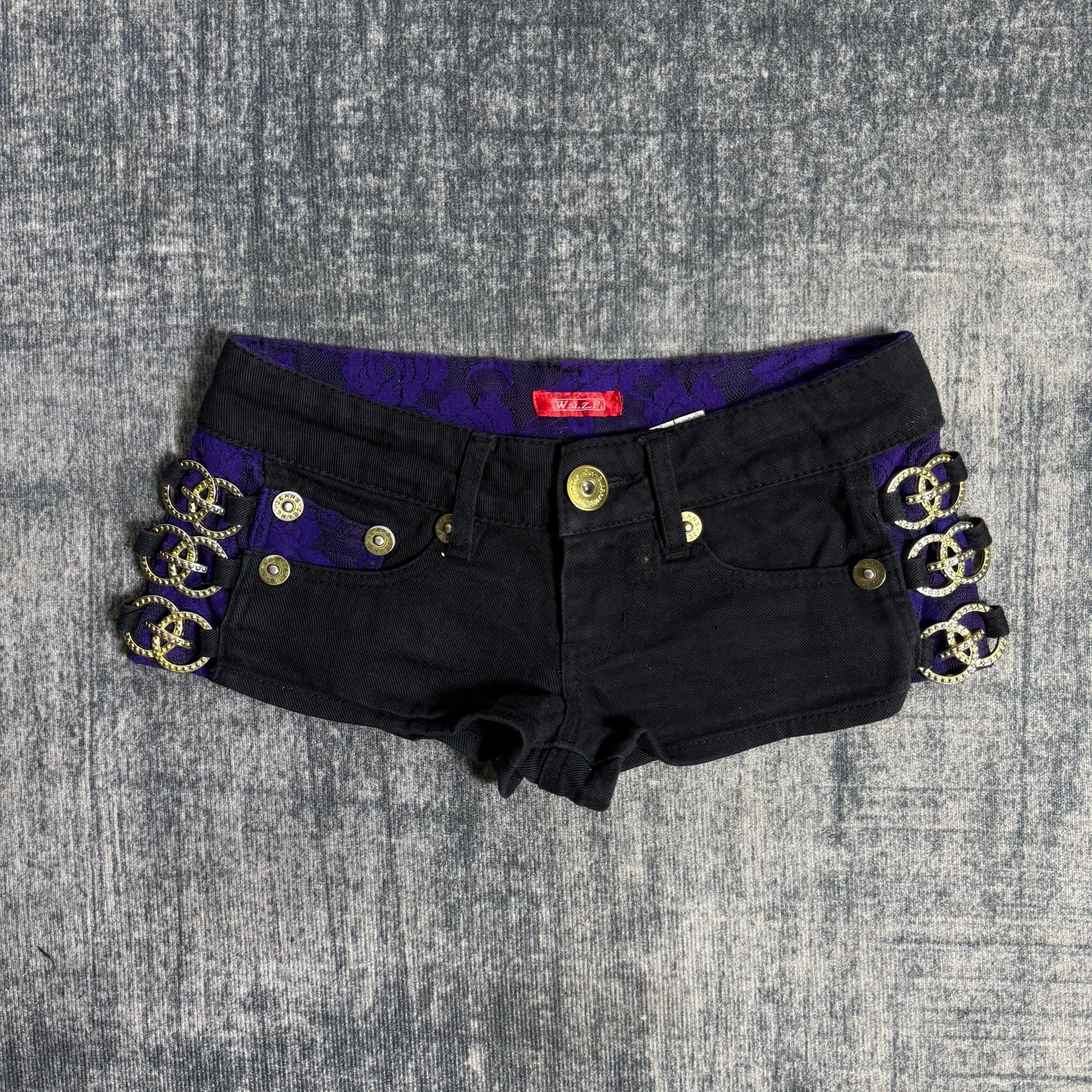 B2V - WAZP SHORT༒ vintage streetwear thrift y2k clothing by B2V_BAD2WEAR