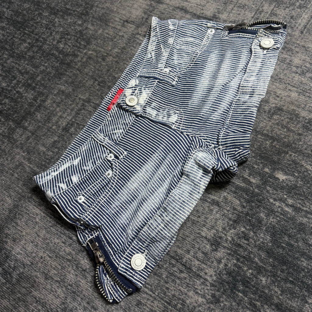 B2V - WAZP SHORT༒ SS05 vintage streetwear thrift y2k clothing by B2V_BAD2WEAR