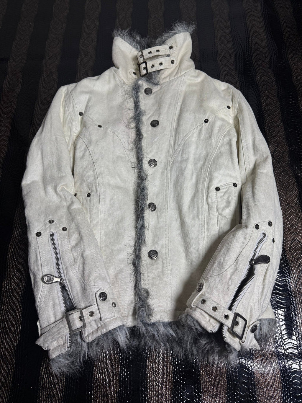 ༒BERNING SHO JACKET(1)༒ vintage streetwear thrift y2k clothing by B2V_BAD2WEAR