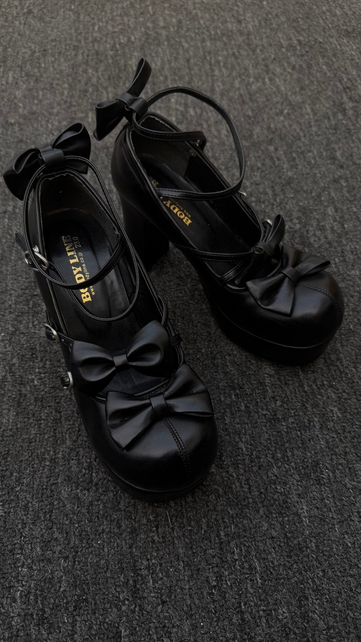 BODYLINE HEELS 👠 vintage streetwear thrift y2k clothing by B2V_BAD2WEAR