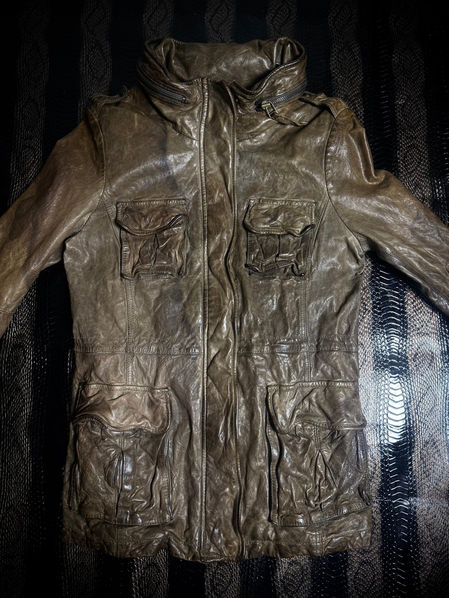 ༒LEATHER JACKET(1)༒ vintage streetwear thrift y2k clothing by B2V_BAD2WEAR