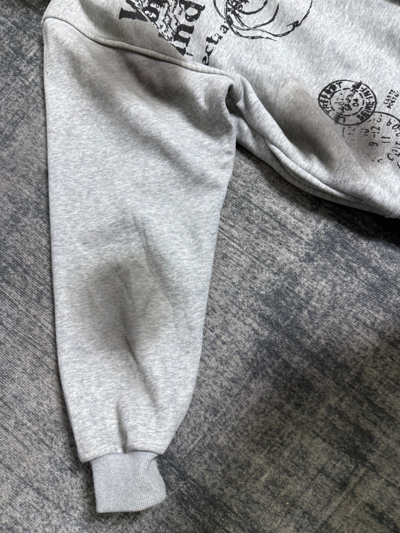 UNKNOWN BRAND༒ vintage streetwear thrift y2k clothing by B2V_BAD2WEAR